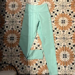 Ryderwear scrunch bum leggings size S - worn only a few times (turquoise)